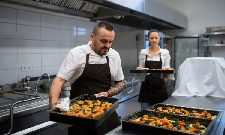 Funciones del Auxiliar de Cocina - Qué hace el asistente de cocina auxiliar de cocina funciones - Qué hace el asistente de cocina